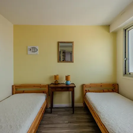 Apartament T2 Avec Balcon Face - Fr-1-197-132