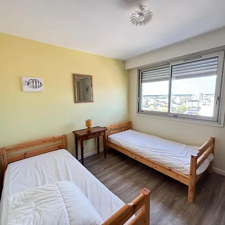 T2 Avec Balcon Face - Fr-1-197-132 * Les Sables-dʼOlonne