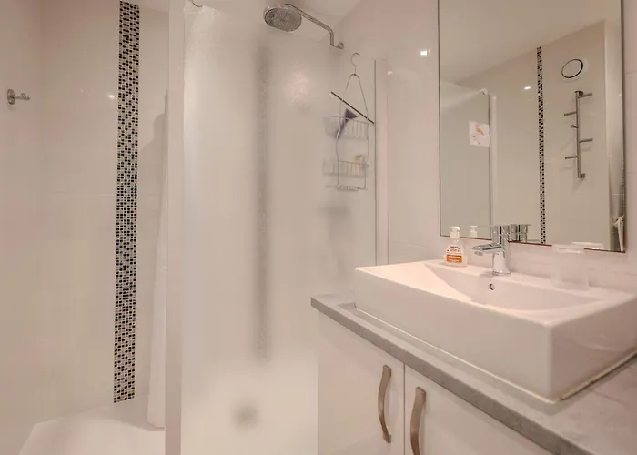 T2 Avec Balcon Face - Fr-1-197-132 * 莱萨布勒-多洛讷