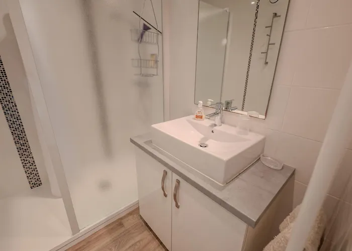 T2 Avec Balcon Face - Fr-1-197-132 *